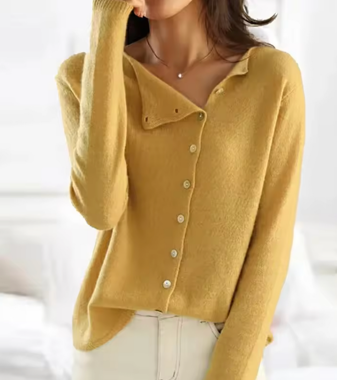 Anna | Buttoned Sweater