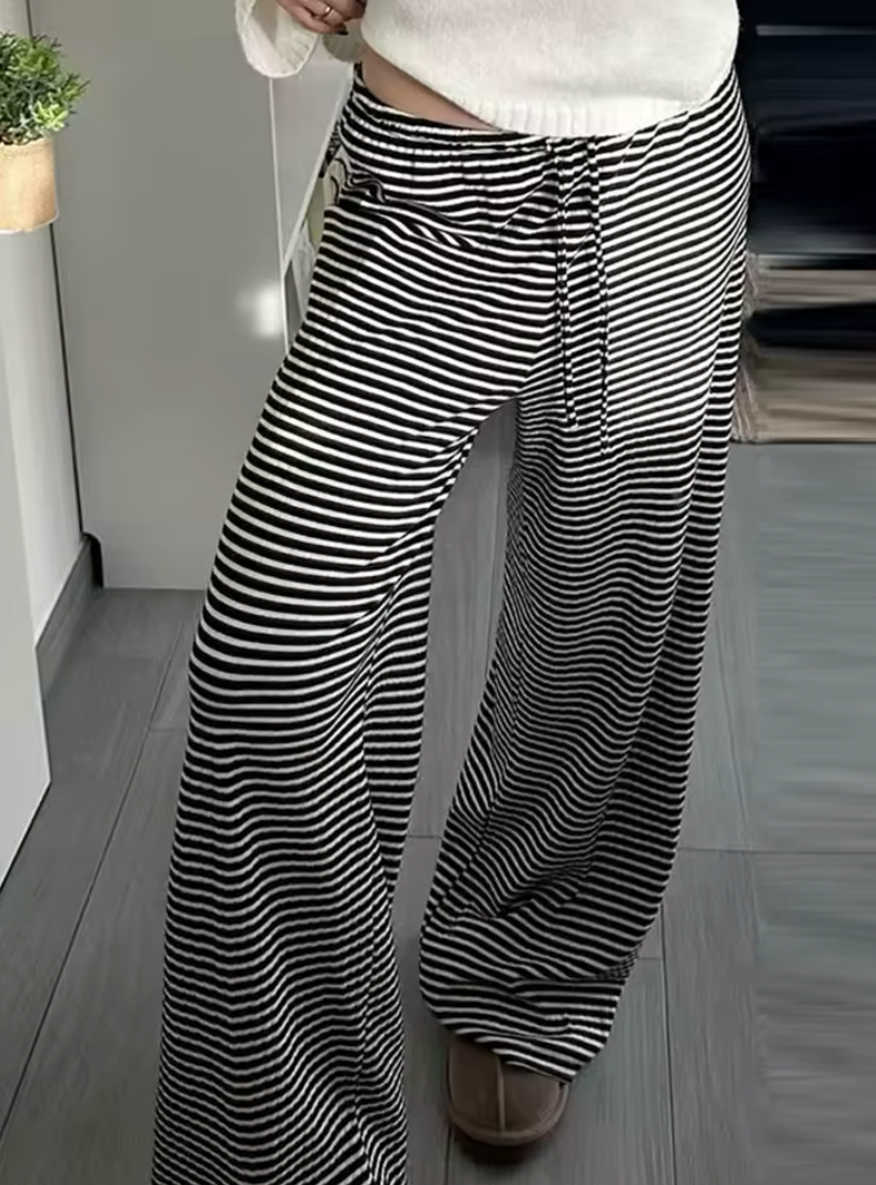 Anna | Slim-Fit Comfy Stripe Pants